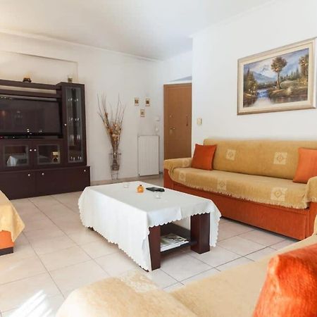 Scenic Balcony Apt In Vibrant Petralona Athen Exterior foto